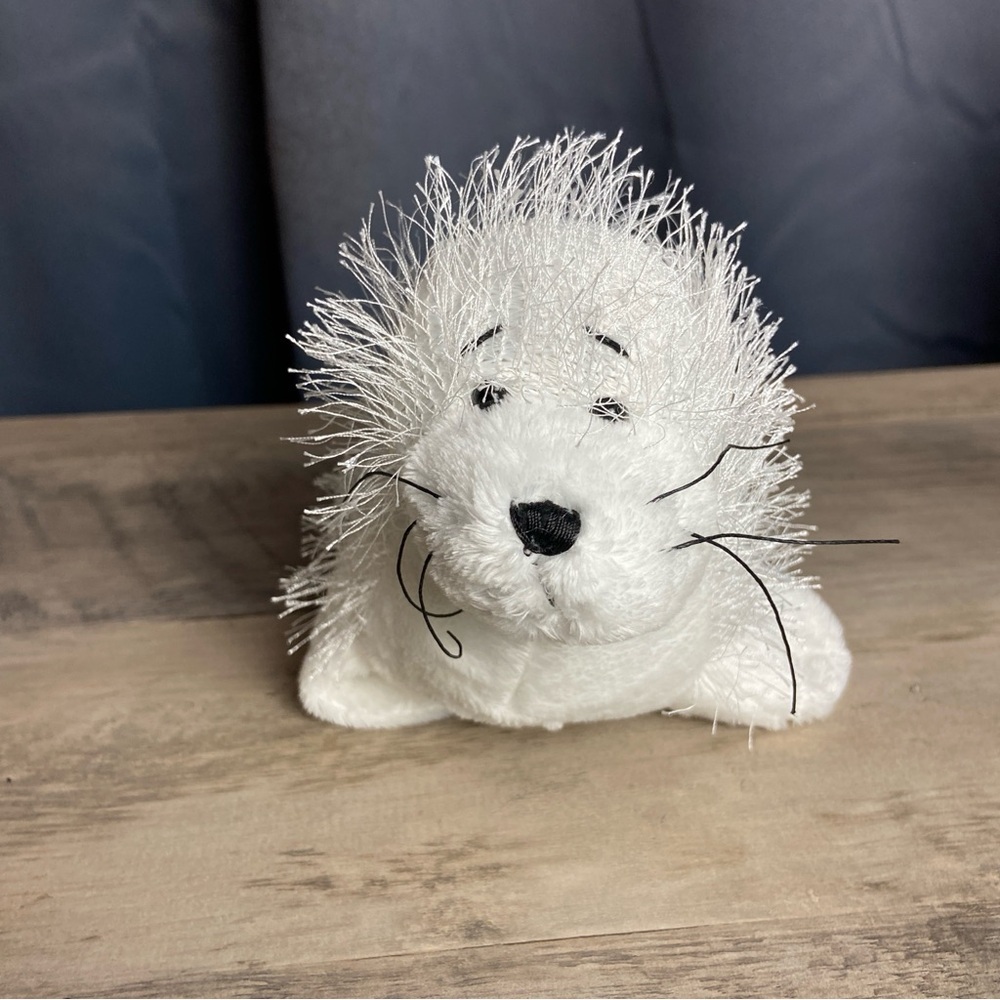 Ganz Webkinz White Seal Fuzzy Eyelash Stuffed‎ Animal Toy Plush NO Code 10”